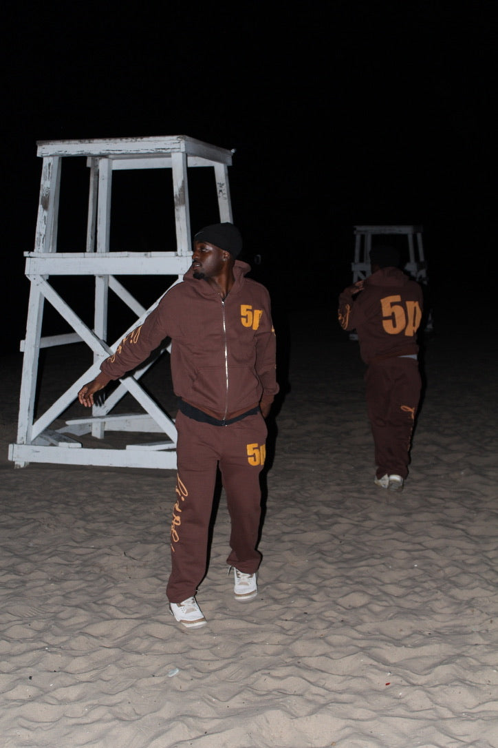 Zip up Hoodie Brown